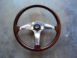 MOMO Teardrop Wood Steering Wheel 365mm 