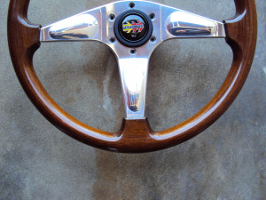 MOMO Teardrop Wood Steering Wheel 365mm 