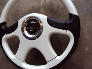 FABULOUS Luxury II Steering Wheel Pearl White 360mm 