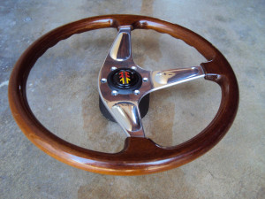MOMO Teardrop Wood Steering Wheel 365mm 