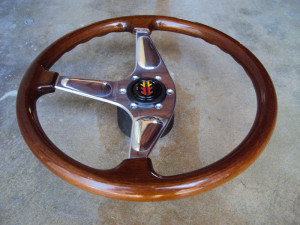 MOMO Teardrop Wood Steering Wheel 365mm 