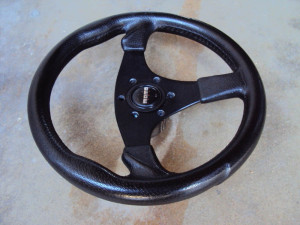 BC Italy 320mm Steering Wheel with MOMO Horn Button 