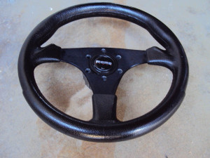 BC Italy 320mm Steering Wheel with MOMO Horn Button 