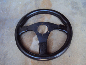 BC Italy 320mm Steering Wheel with MOMO Horn Button 